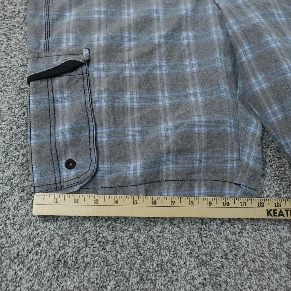 Tommy Bahama Shorts Mens 40 Gray Plaid Cargo Utility Relax Summer Casual Beach